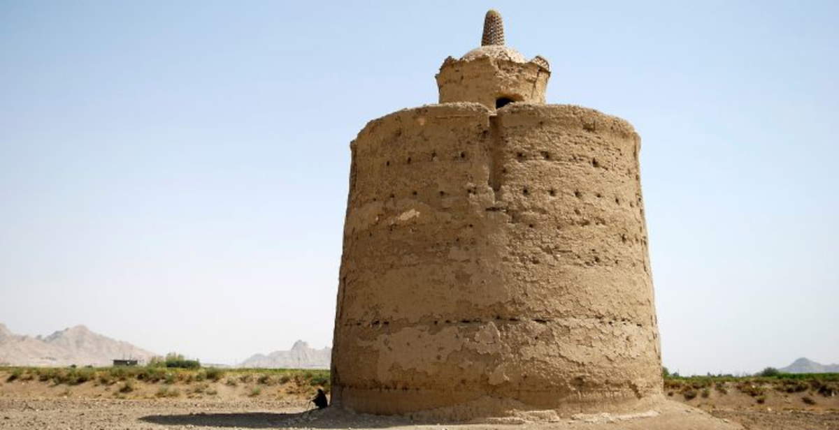 Sanfte Riesen: Die Taubentürme von Isfahan (Iran) werden in Rom ausgestellt