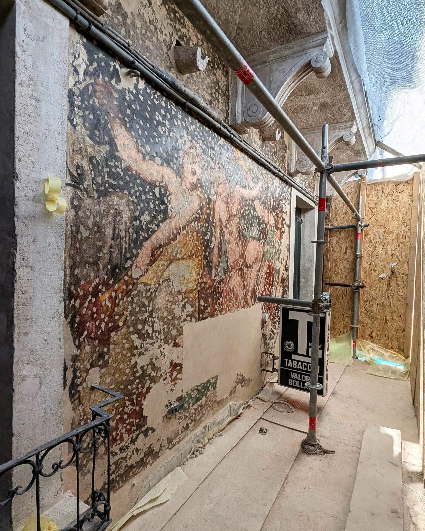 Sixteenth-century mural painting discovered in Rialto, Venice