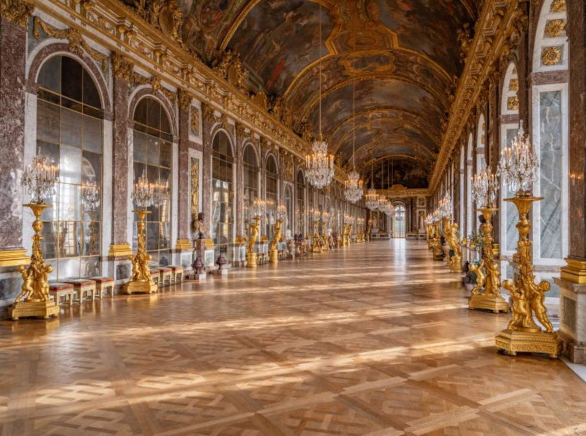 Gallery of Mirrors. Photo: T. Garnier