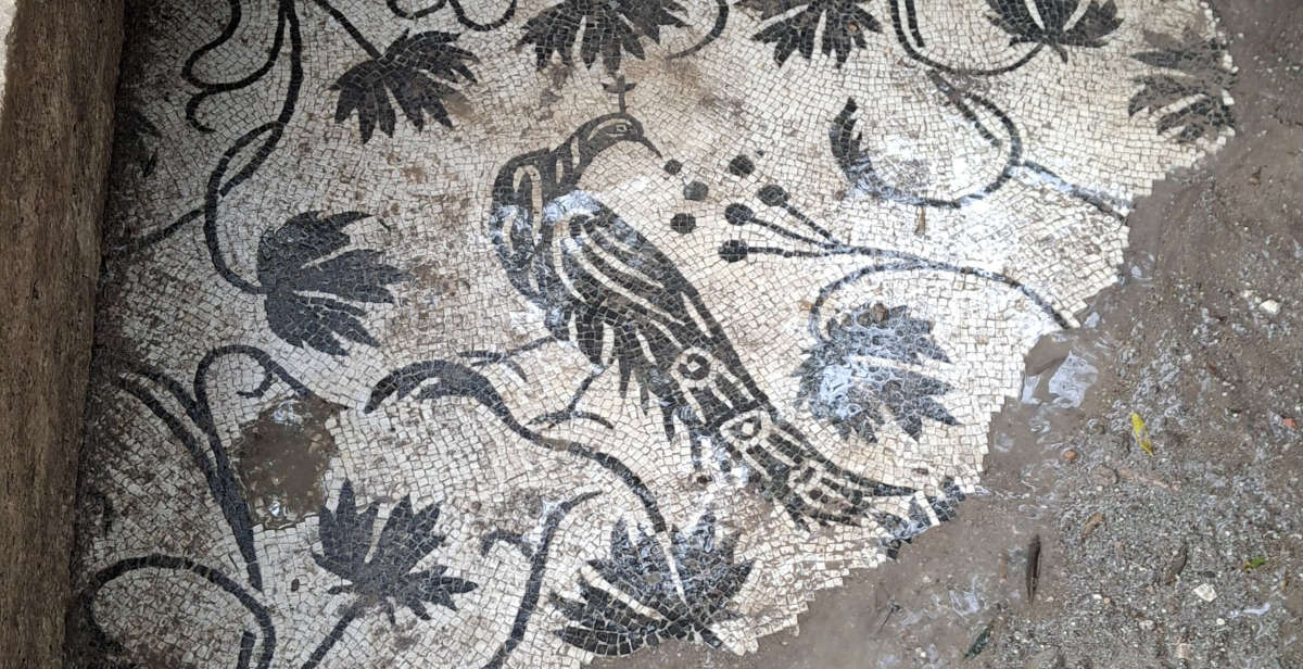 Rome, major discoveries on the Appia Antica: mosaics and funerary monuments unearthed