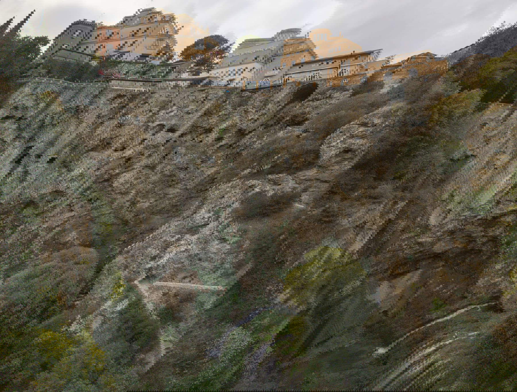 Villa Gregoriana. Photo: Massimo Siragusa