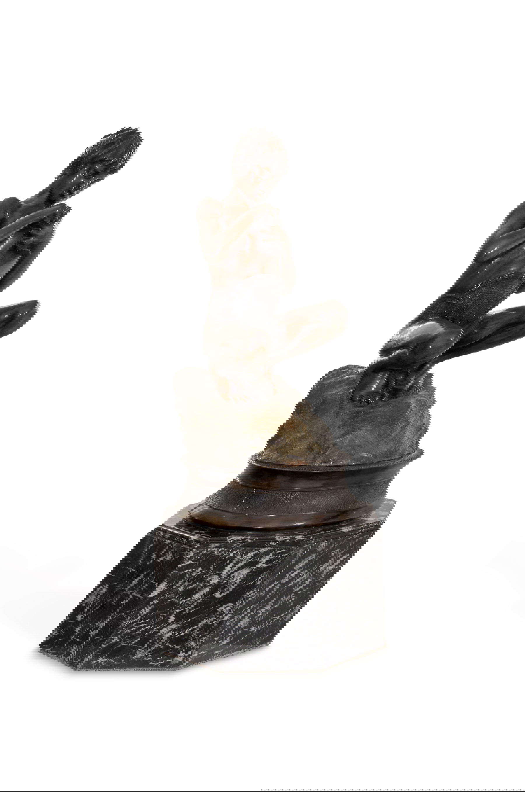 Vincenzo Gemito, Pescatorello (Bronce patinado marrón oscuro, firmado en el verso, sobre base circular de mármol negro; escultura 135 x 60 x 75 cm, base 42 x 75 x75 cm)