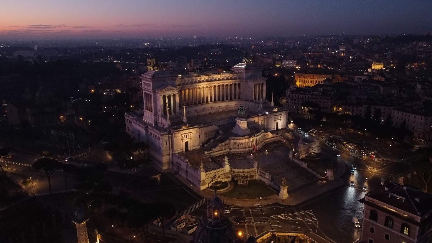 Vittoriano di sera