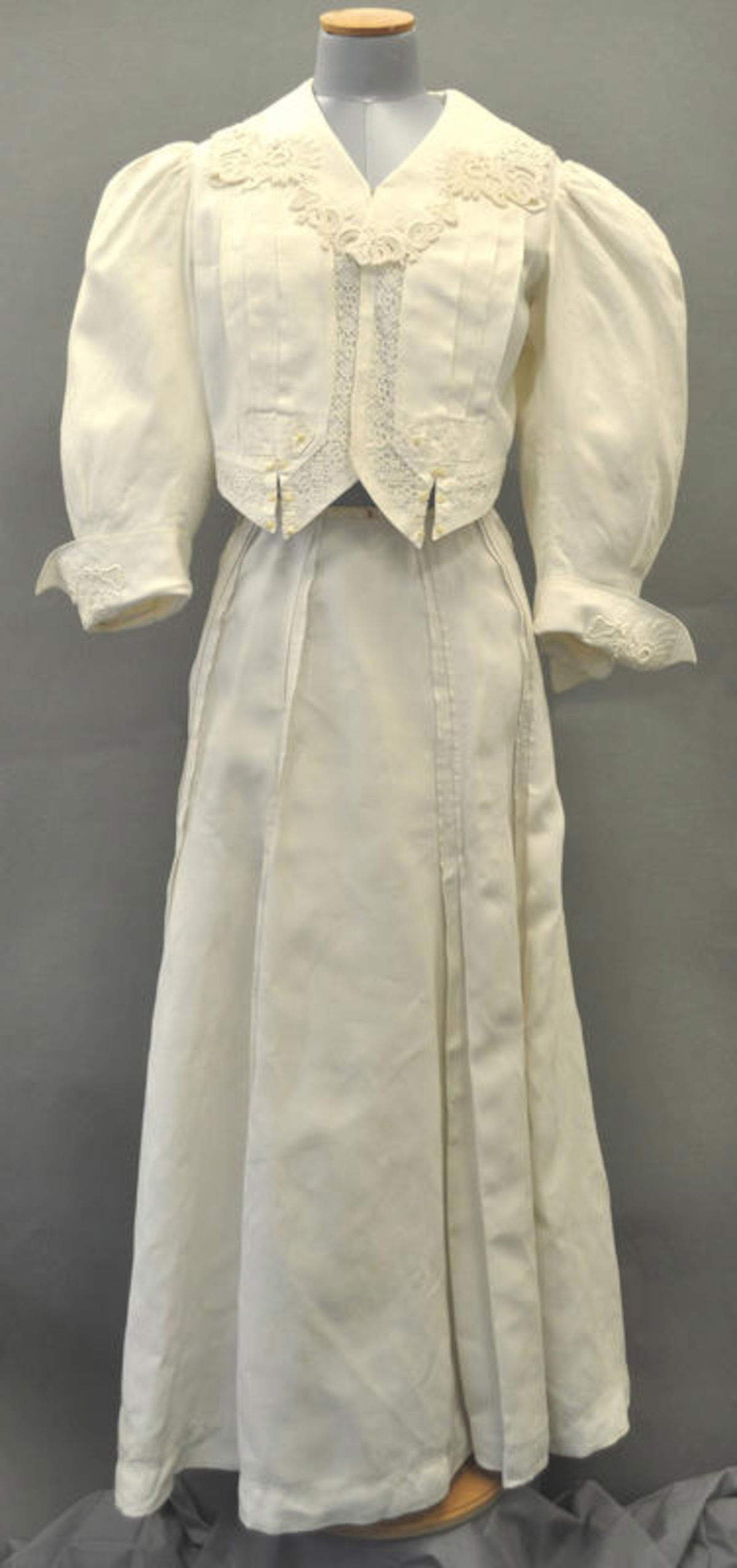 Completo da tennis in lino, 1895 circa