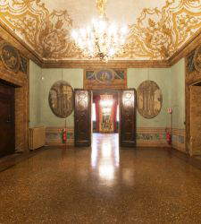 Bologna, BOOMING 2025 erobert den Palazzo Isolani: Führer zur Messe 