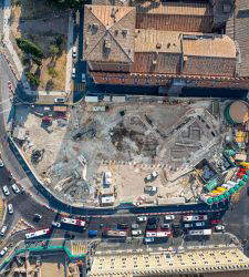 Rome, Roman and medieval structures emerge from the construction site of the Venezia station of the Metro C line