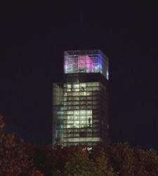 Chiara Camoni beleuchtet den Grattacielo Piemonte: das neue Licht von Luci d'Artista Chiara Camoni beleuchtet den Grattacielo Piemonte: das neue Licht von Luci d'Artista