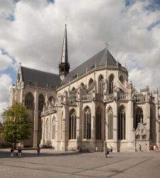 St. Peter's Church in Leuven, a jewel of Brabant Gothic. In 12 stages