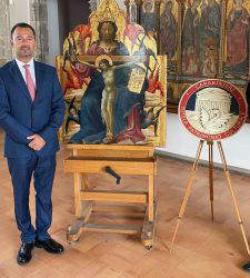 Palermo, Carabinieri übergeben wertvollen Goldfonds, der nach illegaler Ausfuhr beschlagnahmt wurde