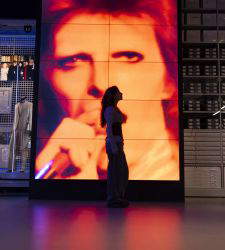 London, David Bowie Centre, the museum-archive of the White Duke, opens to the public