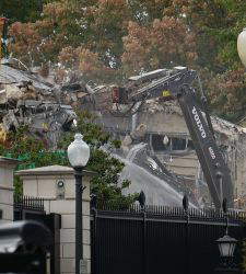 Trump begins demolishing part of White House to build new Ballroom: controversy