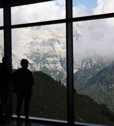 L’arte incontra la montagna a Pinzolo: le opere di Fondazione Caritro a 2.101 metri