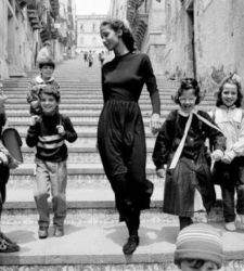 En otoño, en la provincia de Cuneo, dos exposiciones dedicadas a la fotografía de Helmut Newton y Ferdinando Scianna