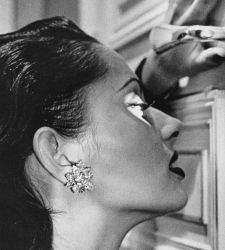 Nel Filatoio di Caraglio (Cuneo) in mostra oltre cento fotografie di Helmut Newton, anche inedite 