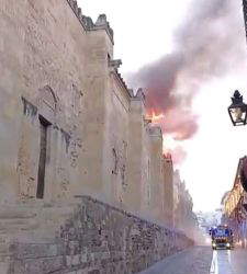 España, incendio en la Mezquita Mayor de Córdoba: el monumento se salva, los daños son limitados