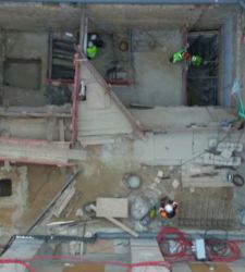 Neue Ausgrabungen in Versailles enthüllen die Geheimnisse der Höfe und der Nordterrasse