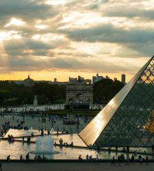 Louvre: zwei Verhaftungen wegen Diebstahls der Kronjuwelen