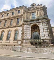 Le Louvre installe des barreaux sur la fen&ecirc;tre par laquelle les voleurs sont entr&eacute;s