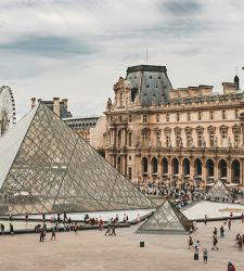 Sensationeller Diebstahl im Louvre: Neun Stücke der französischen Kronjuwelen wurden heute Morgen gestohlen