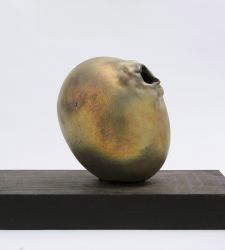 The Peggy Guggenheim Collection dedicates a major exhibition to the ceramics of Lucio Fontana