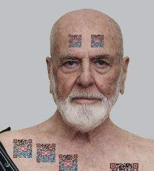 Pistoletto d'Egitto: il Terzo Paradiso in trasferta alle Piramidi