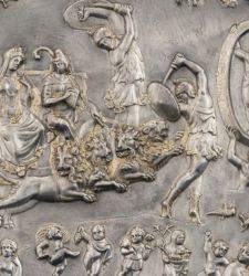 Milan, nouvelle vitrine du Civico Museo Archeologico pour la Patera de Parabiago