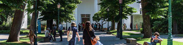 Katar und dar&uuml;ber hinaus. Wie bekommt man einen Pavillon auf der Biennale von Venedig?