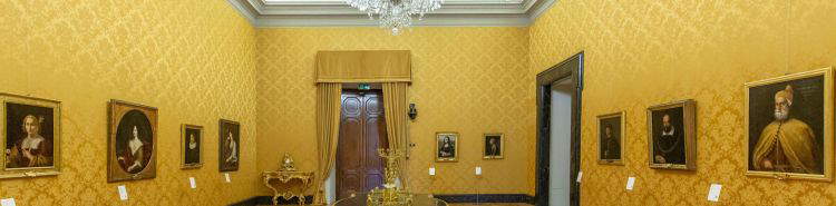 &Agrave; Montecitorio, des centaines de peintures sont stock&eacute;es temporairement depuis cent ans.