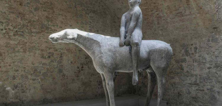 Marino Marini in Arezzo: a reflection on the drama of humanity. What the exhibition looks like