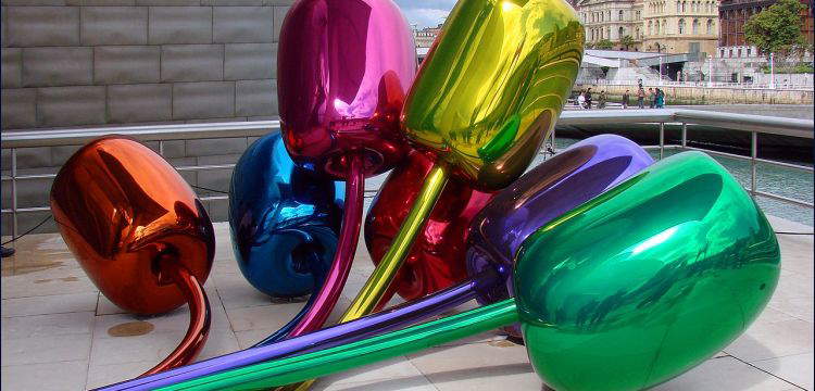 Cinco superestrellas del arte que ya no convencen: Koons, Hirst, Murakami, KAWS, JR