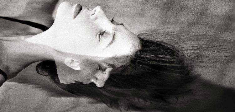 Lia Pasqualino: la retratista silenciosa que capta el alma en espera