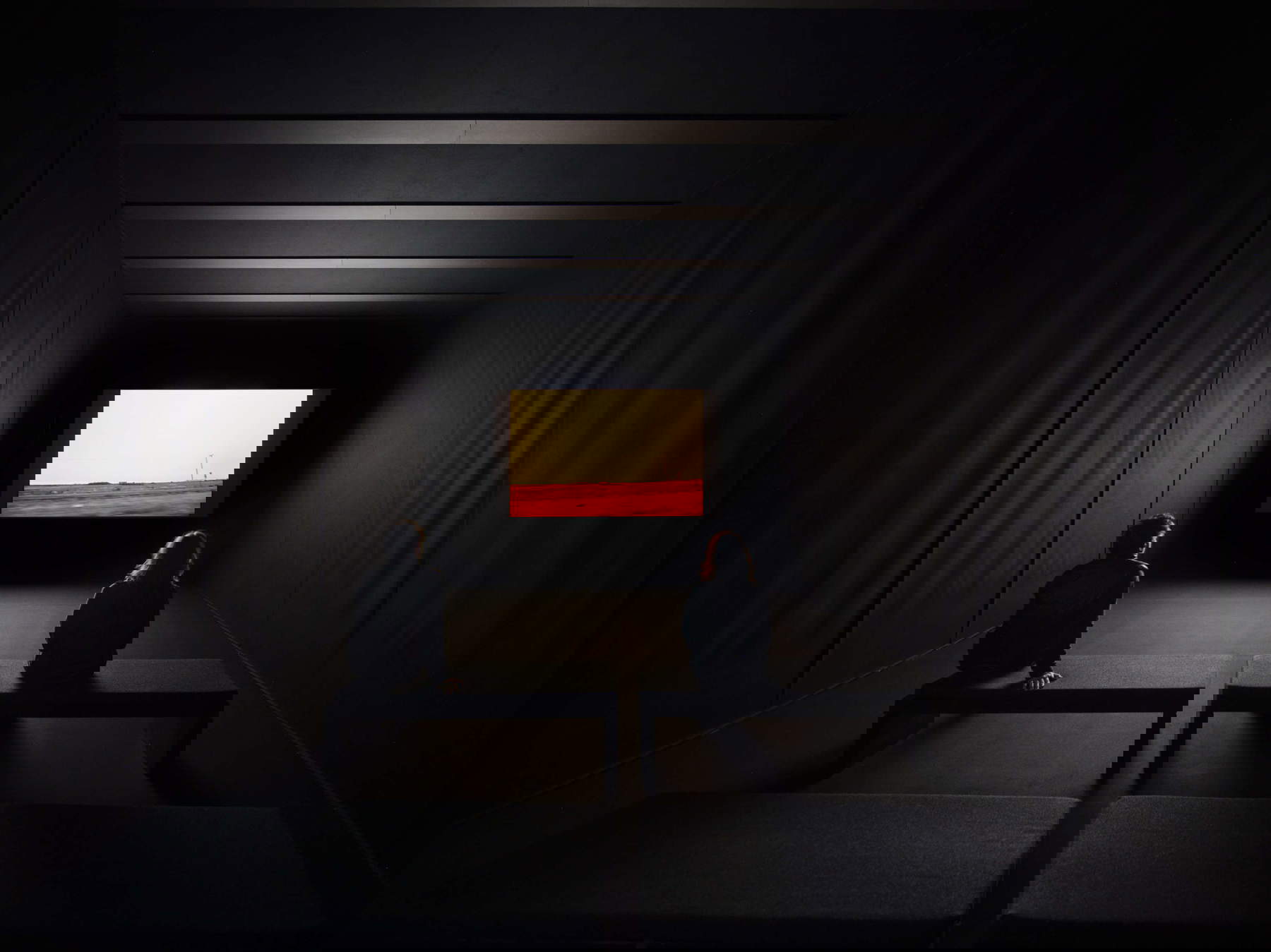 Nan Goldin, Memory Lost (2019-2021). Vue de l'installation, Pirelli HangarBicocca, Milan, 2025 &copy; Nan Goldin, avec l'aimable autorisation de l'artiste, de Gagosian et de Pirelli HangarBicocca, Milan. Photo : Agostino Osio