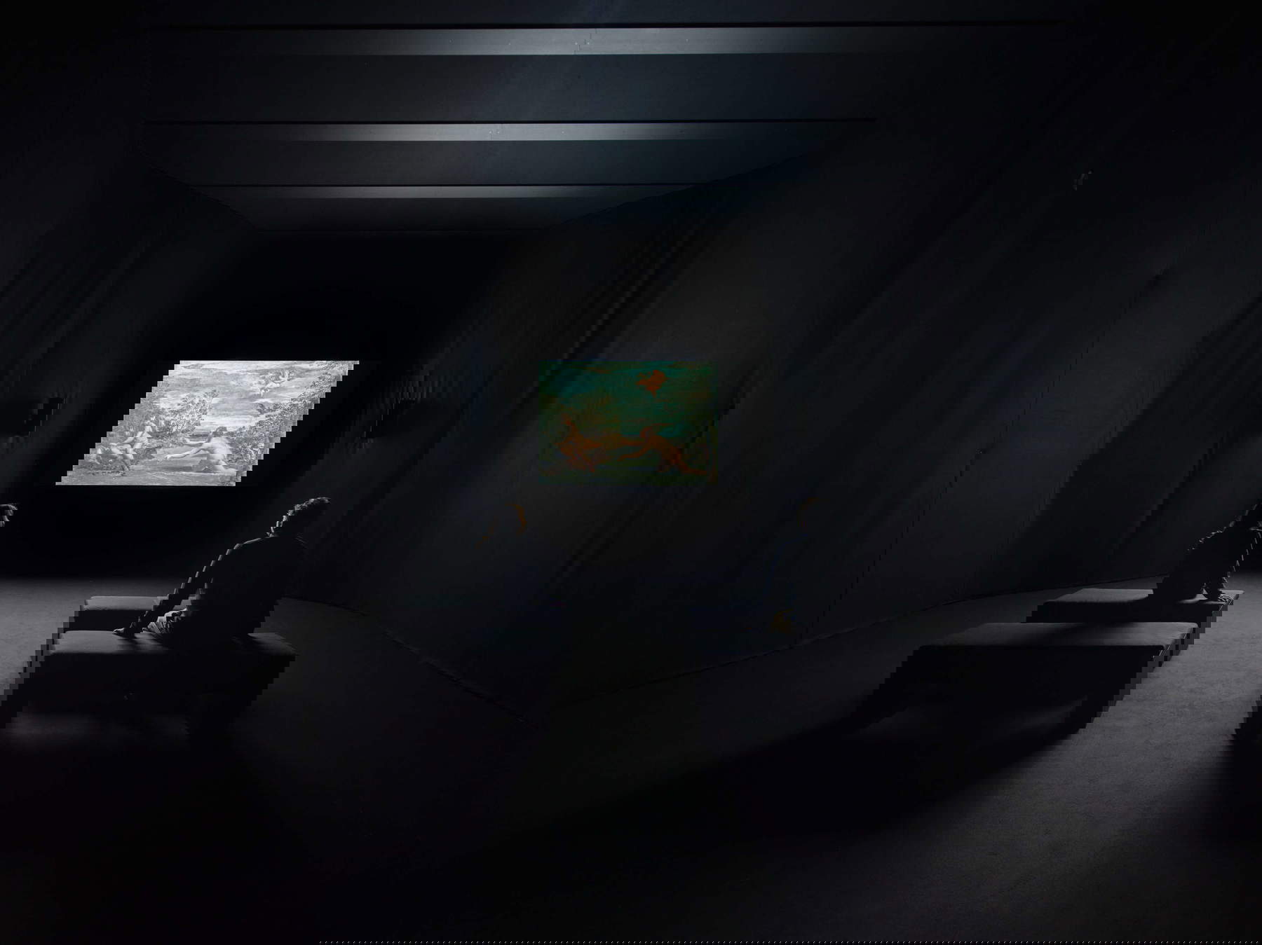 Nan Goldin, Syndrome de Stendhal (2024). Vue de l'installation, Pirelli HangarBicocca, Milan, 2025 &copy; Nan Goldin, avec l'aimable autorisation de l'artiste, de Gagosian et de Pirelli HangarBicocca, Milan. Photo : Agostino Osio