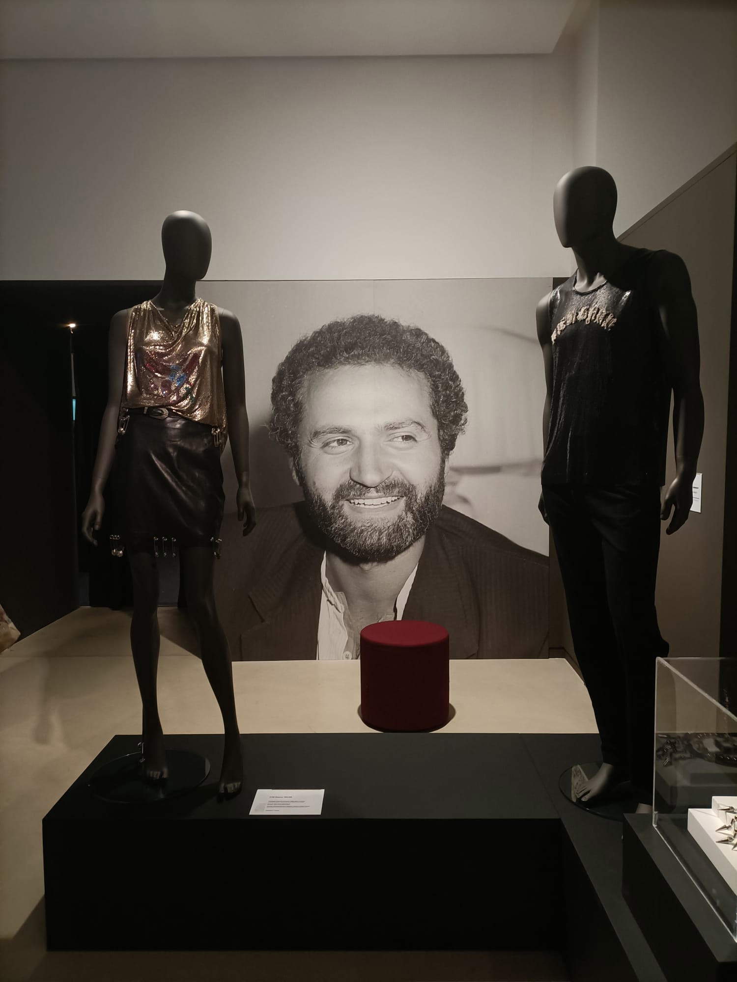 Gianni Versace, robe d'époque Bondage