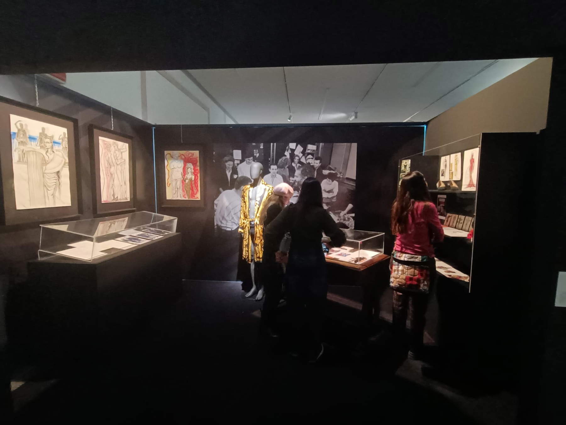 Boîte cubique reproduisant le studio de Gianni Versace