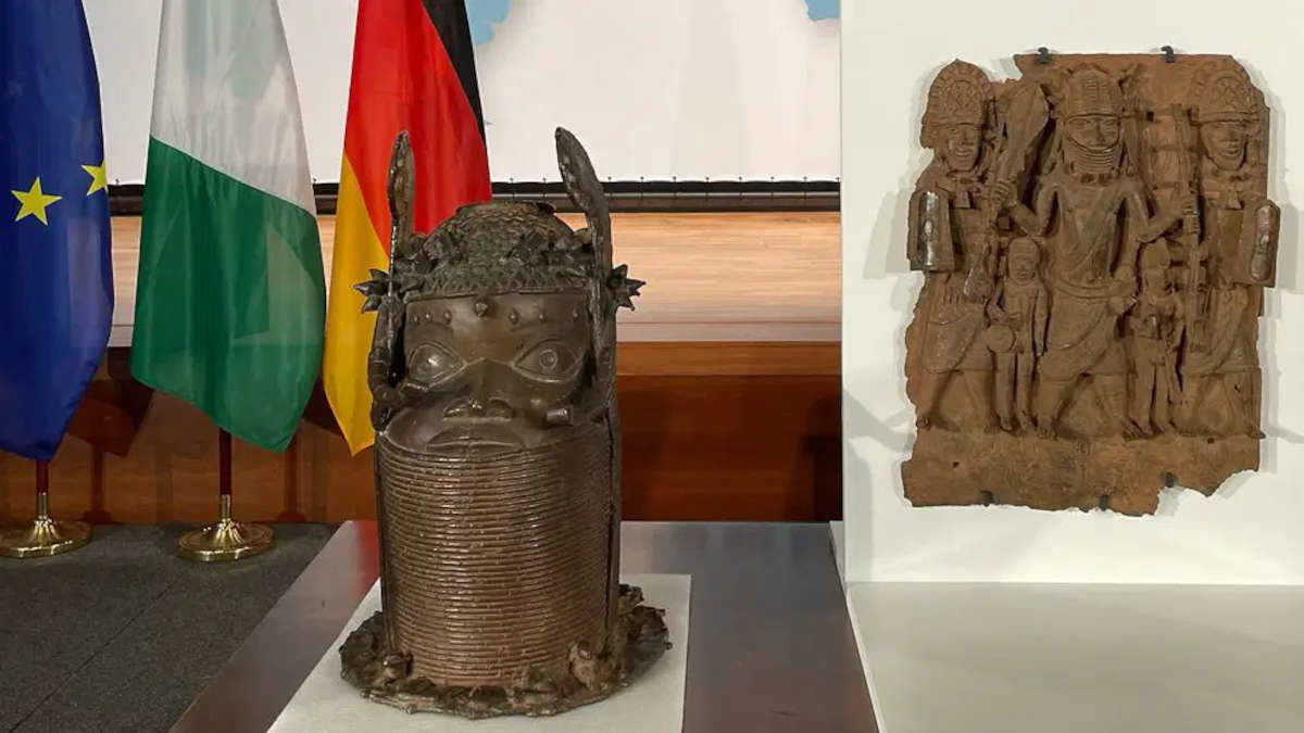 Benin-Bronzen von Deutschland an Nigeria zurückgegeben