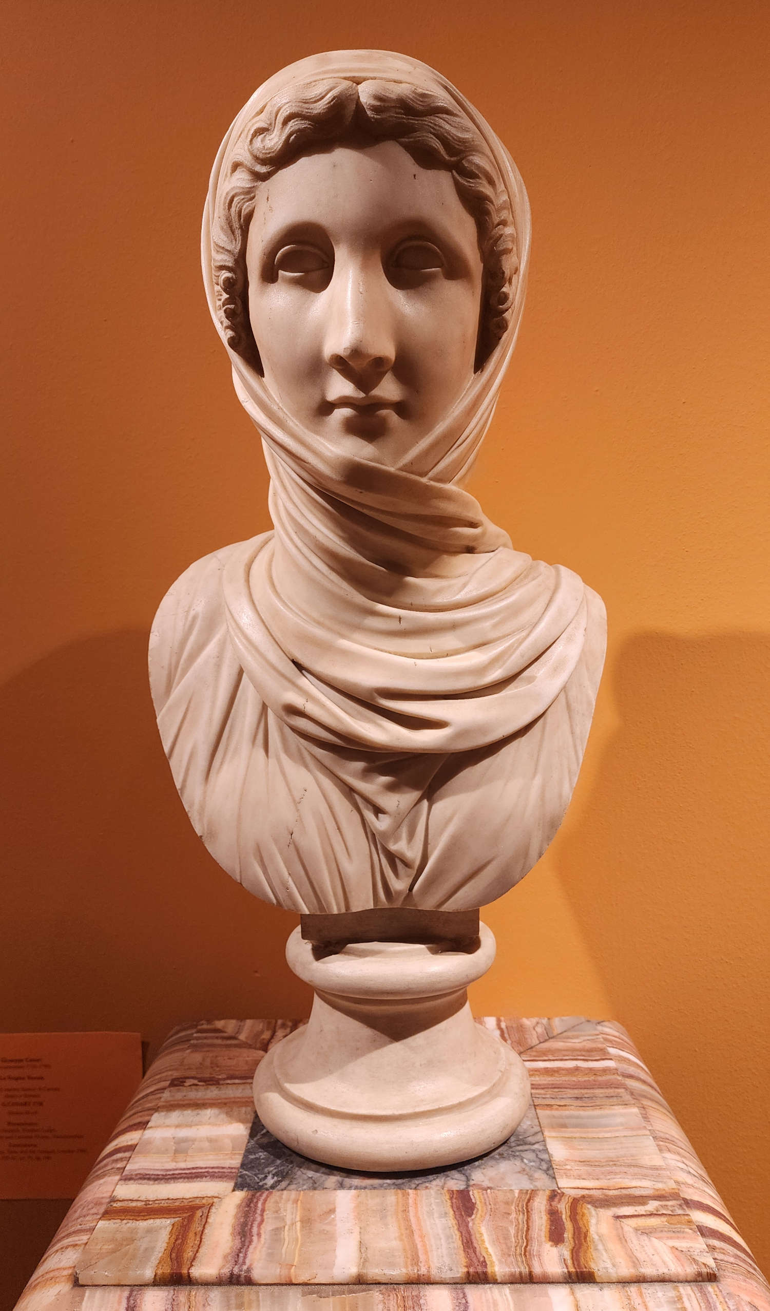 Giuseppe Canart, La Virgen Vestal (1738; mármol de Carrara, altura 66 cm). Precio: 75.000 euros