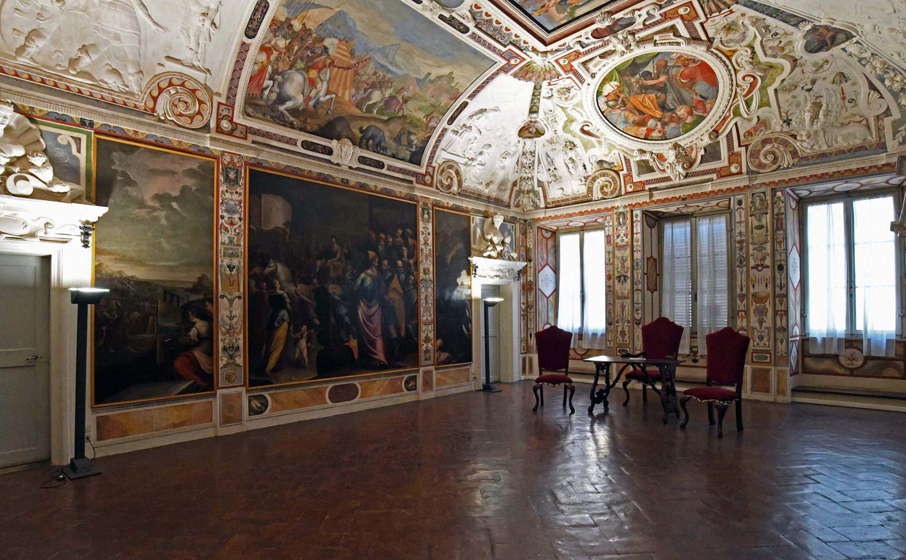 Il salone del secondo piano nobile