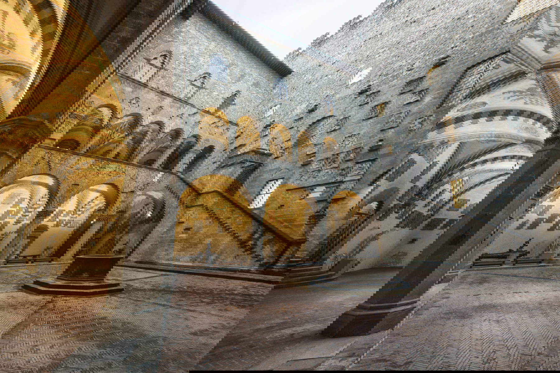 Museo Nacional del Bargello, patio. Fotografía cortesía de la Galleria dell'Accademia di Firenze y Musei del Bargello