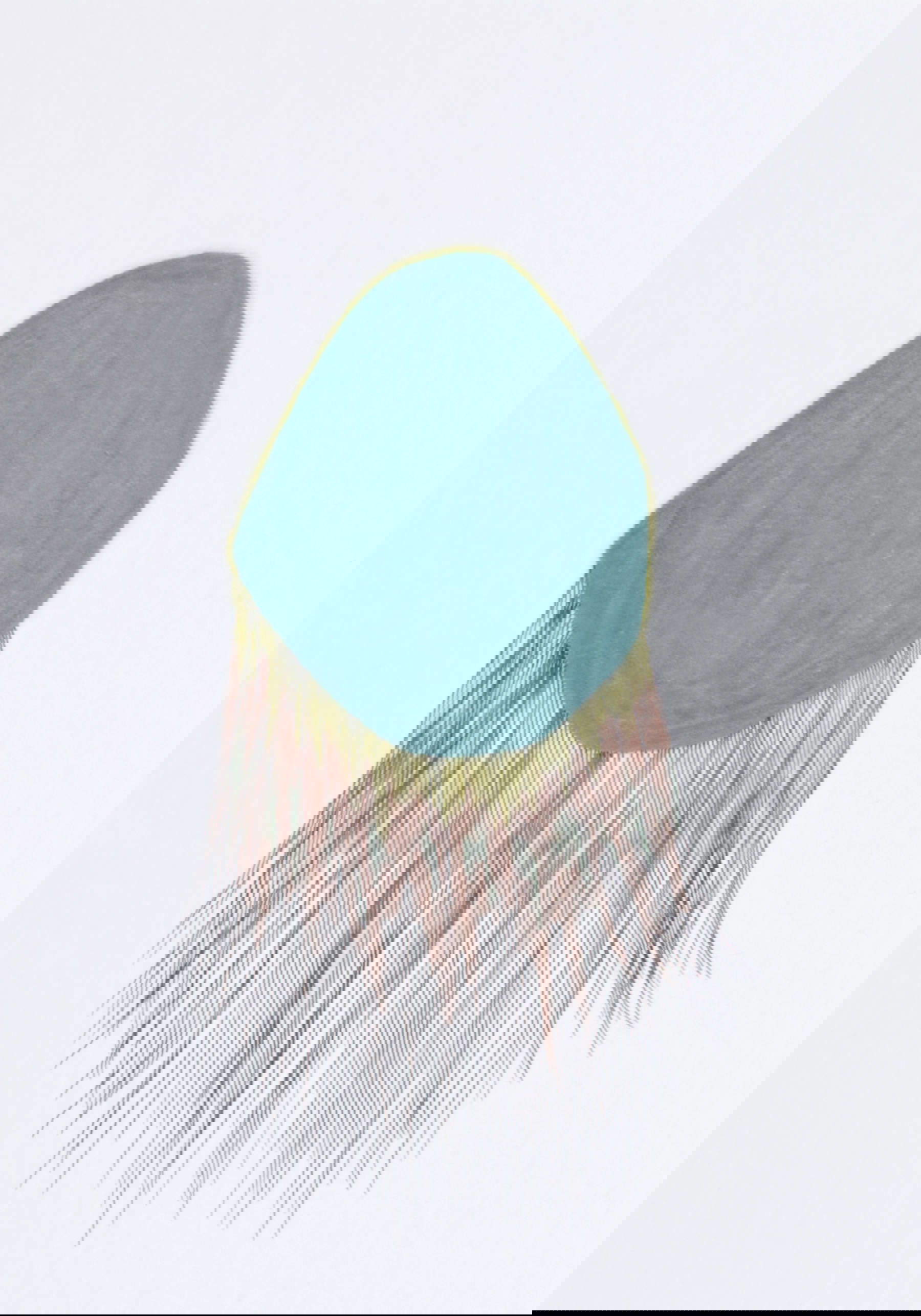 Lena M&uuml;ller, Entitaet #1 (2022; wax crayons, colored pencils, ink on cardboard, 148 x 210 mm)