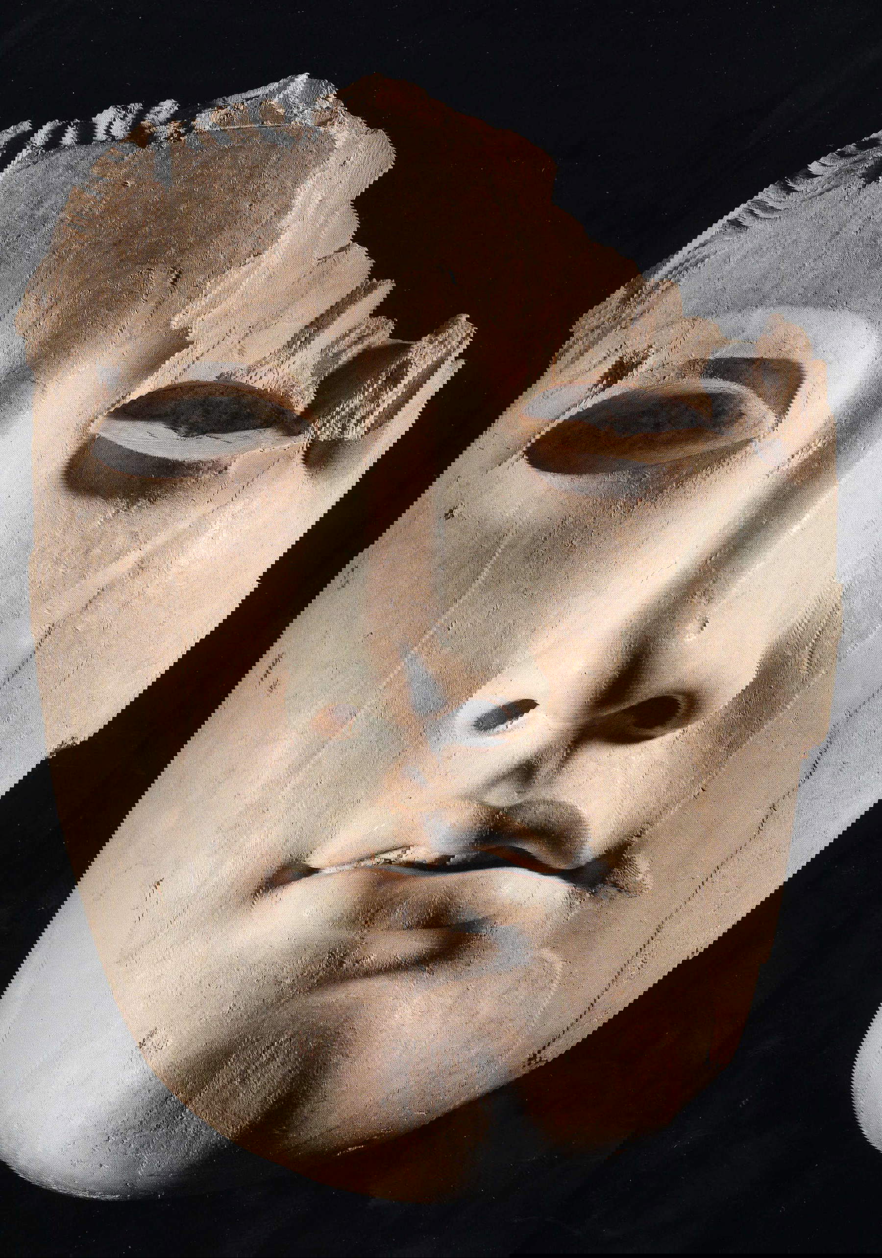 Elfenbeinfarbenes Gesicht