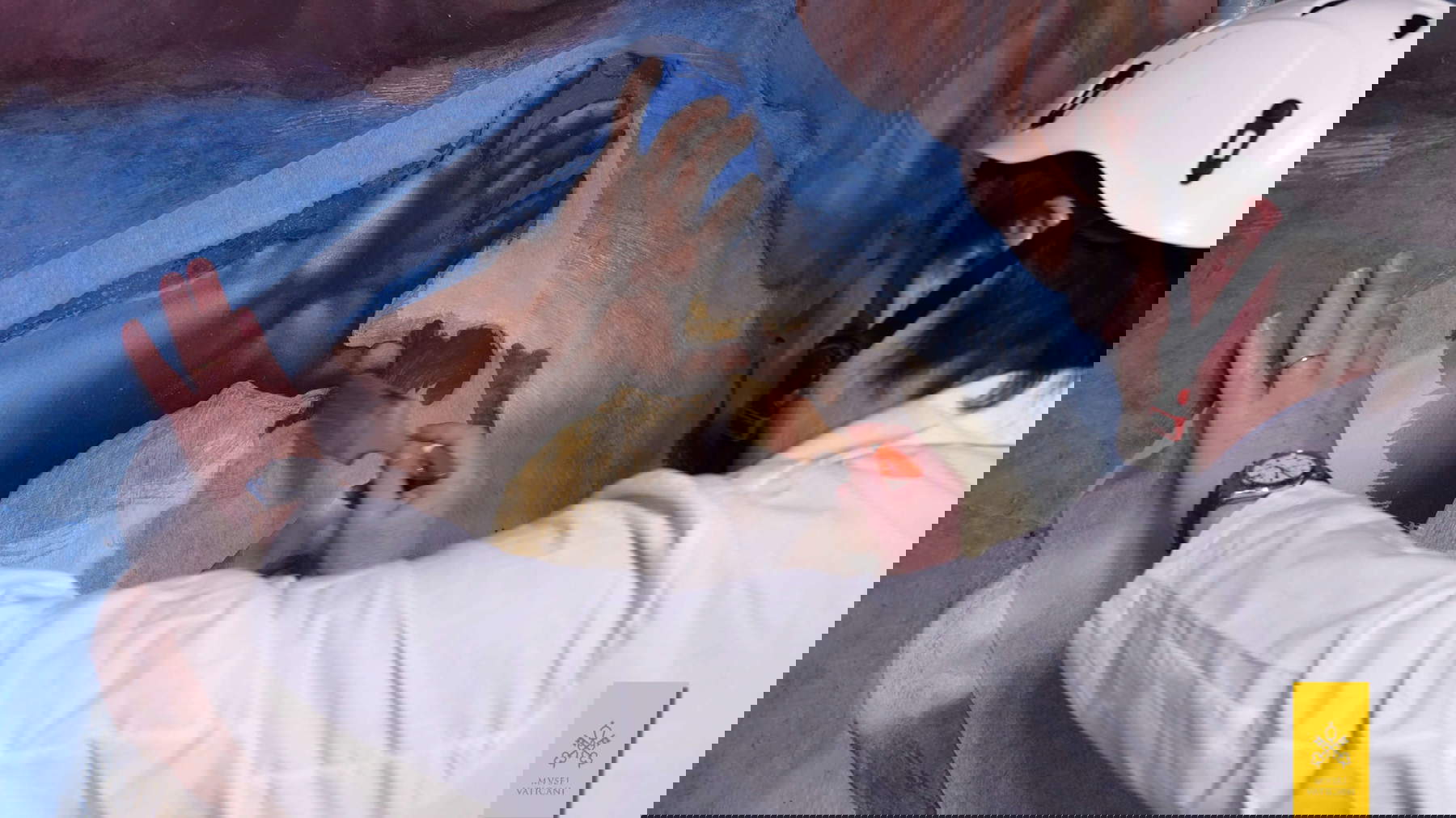 Chapelle Sixtine, Jugement dernier, détail du Christ pendant l'enlèvement des dépôts de surface. Copyright &copy; Gouvernorat SCV - Direction des musées. Tous droits réservés.