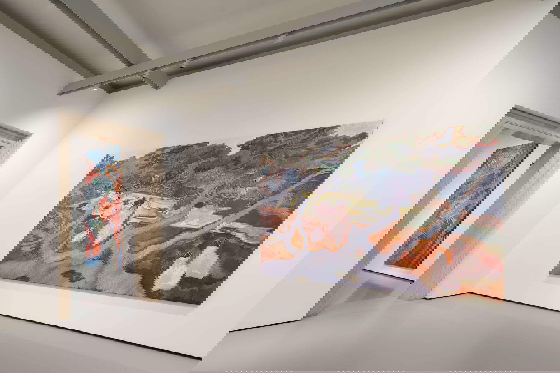 Montaje de la exposición La promesa del cambio. Fotografía: Marco Cappelletti Studio