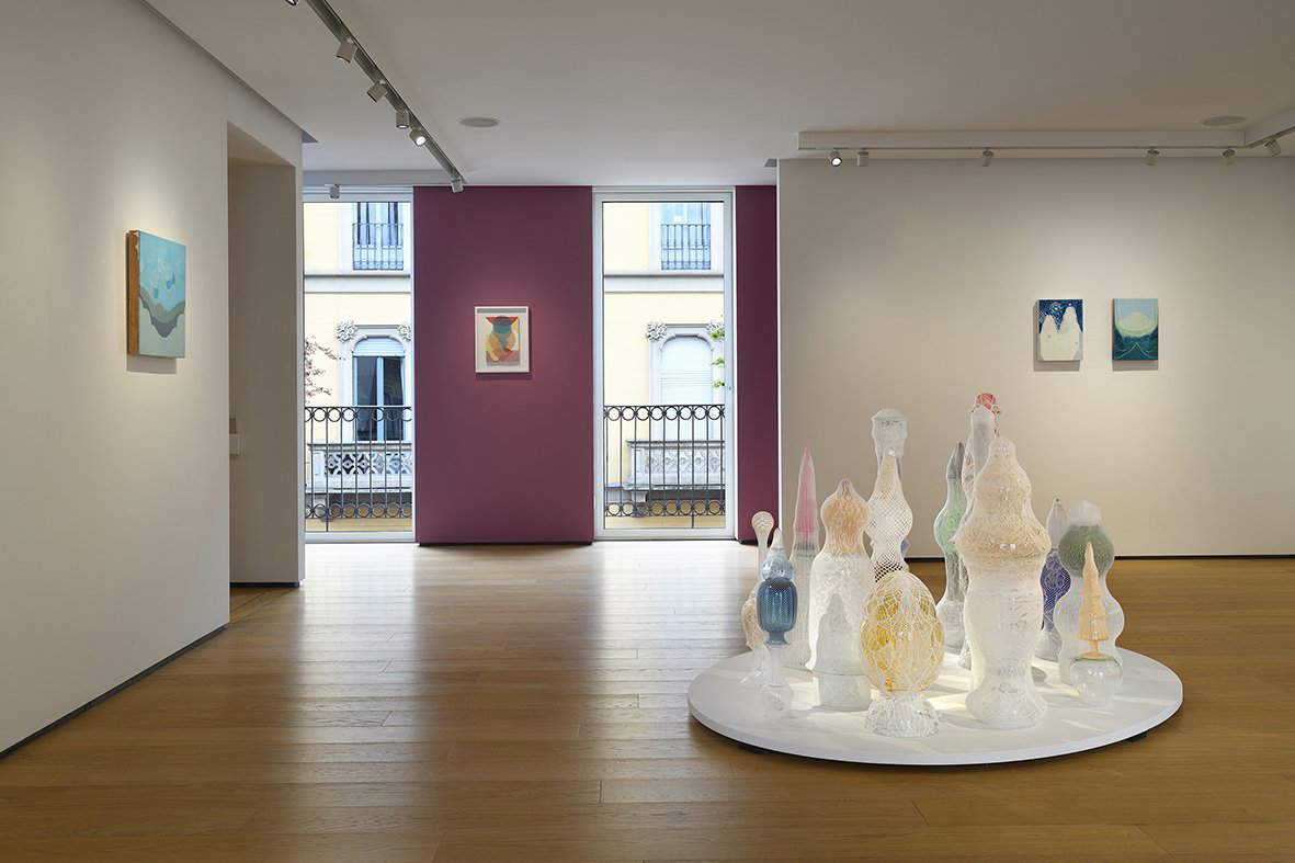 Montaje de la exposición Le Fantasmagoriche de Elena El Asmar, Building Terzo Piano. Foto: Michele Alberto Sereni, cortesía de Building, Milán.