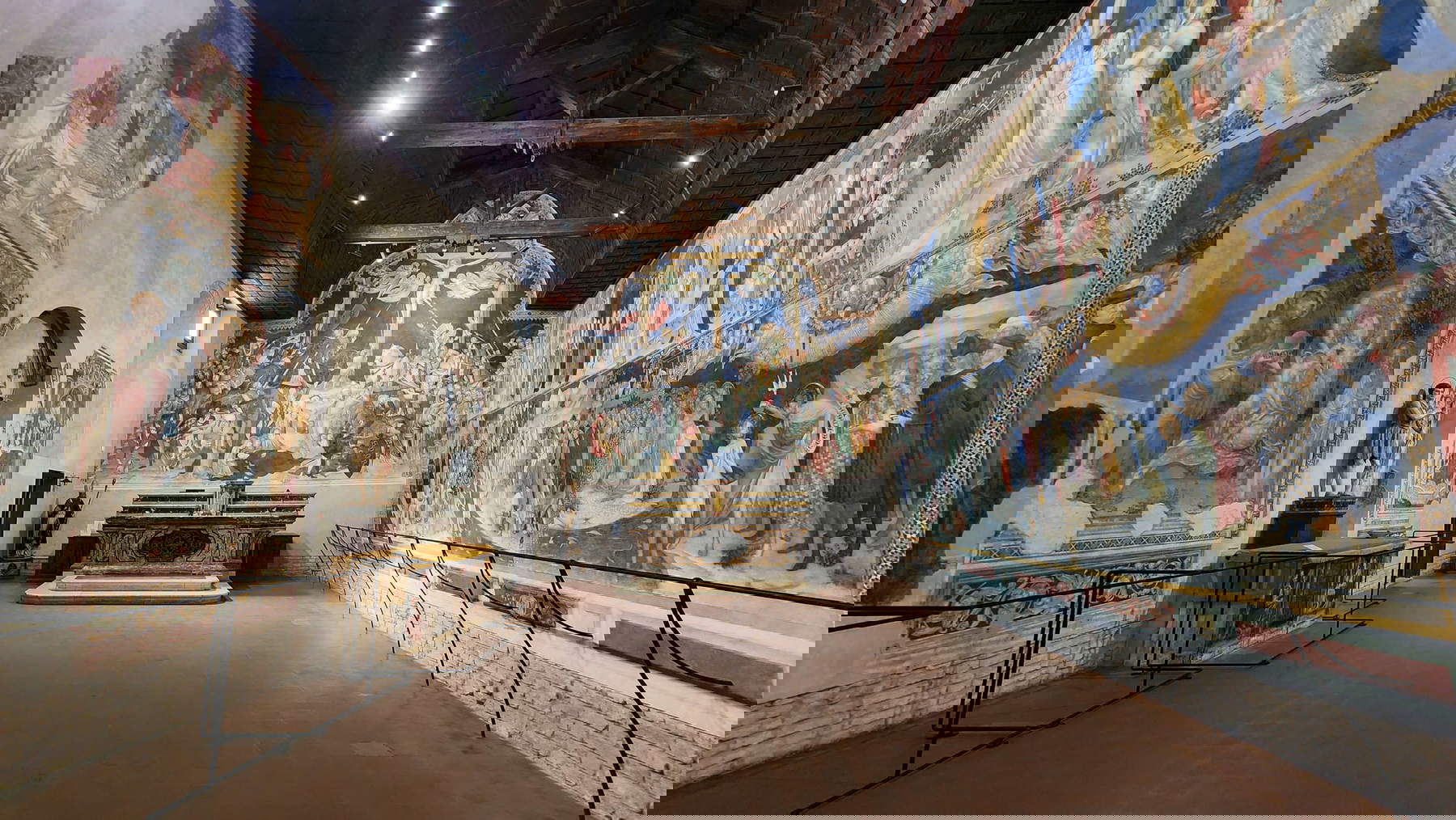 Gli affreschi di Lorenzo e Jacopo Salimbeni nell'Oratorio di San Giovanni Battista a Urbino. Foto: Federico Giannini