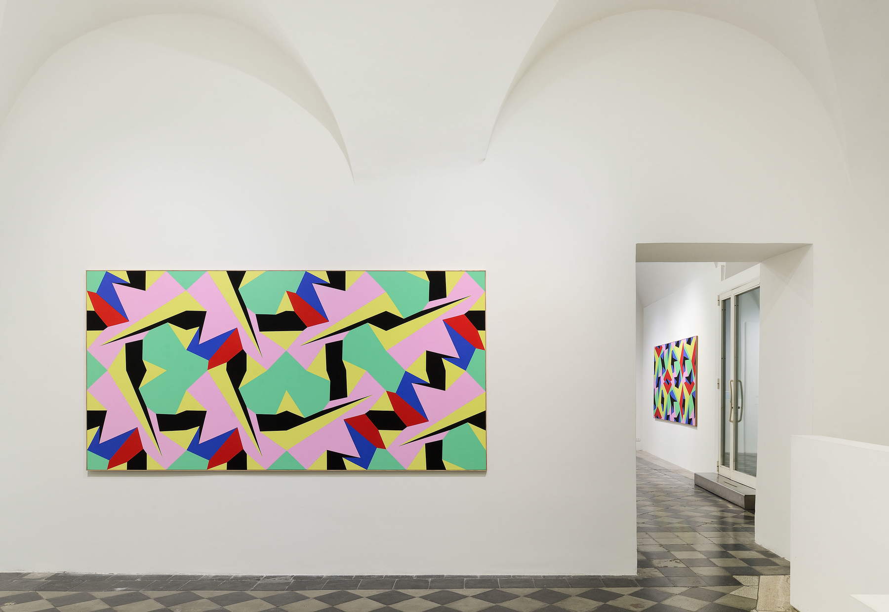 Aufbau für die Ausstellung Aesthetic Engineering von Sergio Lombardo in der Galerie 1/9unosunove. Foto: Roberto Arpa