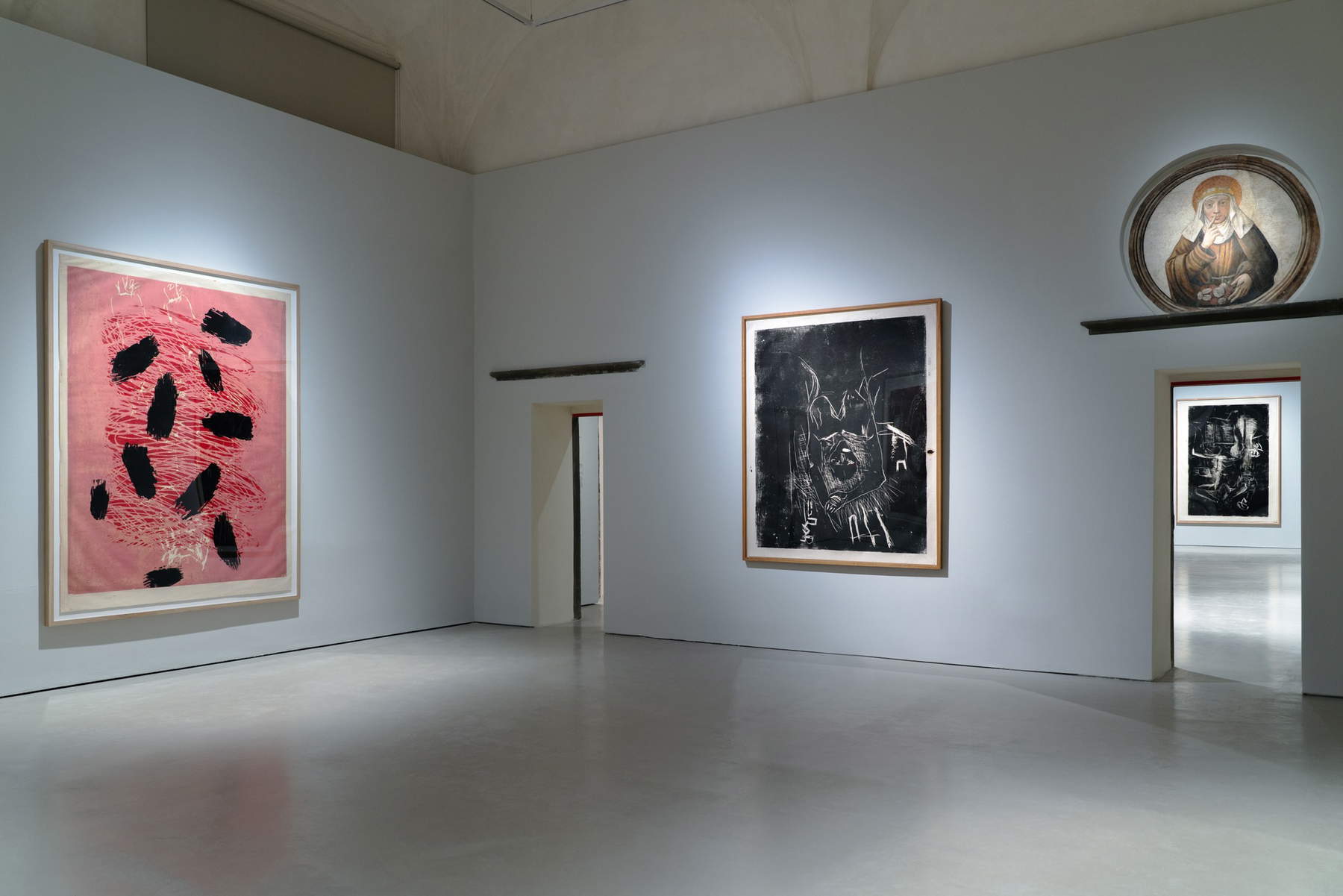 Montage de l'exposition Baselitz. Avanti. Photo : Elisa Norcini / Museo Novecento