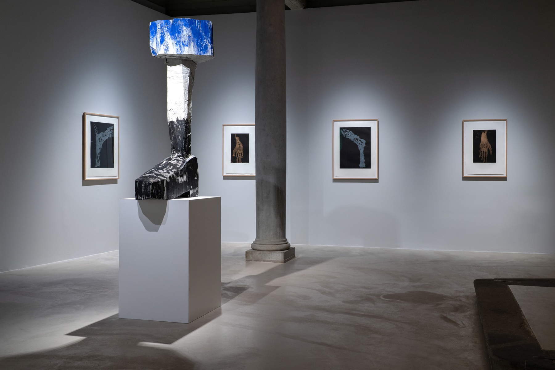 Montage de l'exposition Baselitz. Avanti. Photo : Elisa Norcini / Museo Novecento