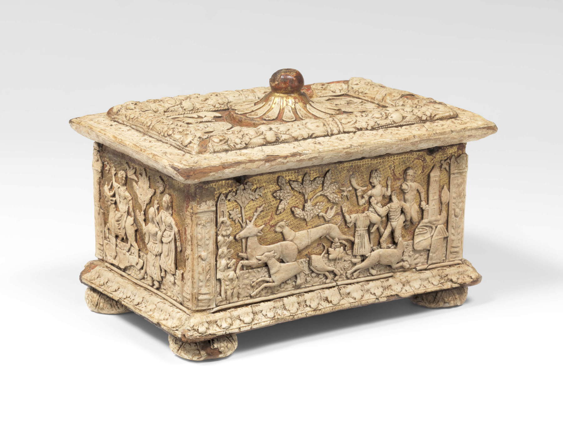 Bottega dei temi morali e amorosi, Cofanetto (primo quarto del XVI secolo; legno dorato, pastiglia, ferro battuto; Roma, VIVE &ndash; Vittoriano e Palazzo Venezia)