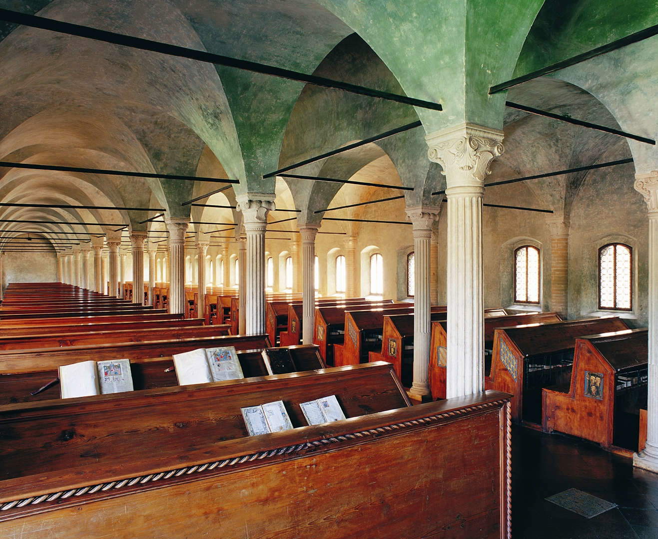Biblioteca Malatestiana, Navata. Foto: Archivio IAT Cesena, CC BY-NC-SA 3.0